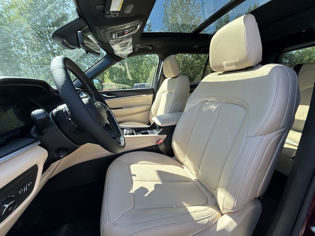 Thumbnail: 2026 Jeep Grand Cherokee - 10