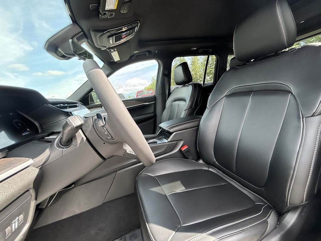 Thumbnail: 2026 Jeep Grand Cherokee - 10