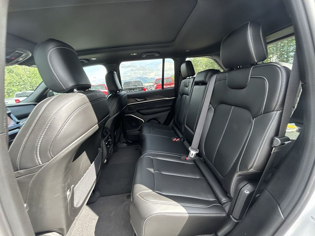 Thumbnail: 2026 Jeep Grand Cherokee - 11