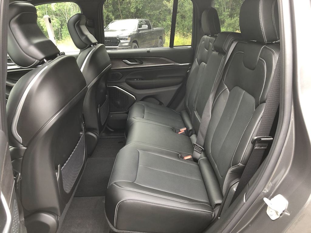 Thumbnail: 2025 Jeep Grand Cherokee - 11