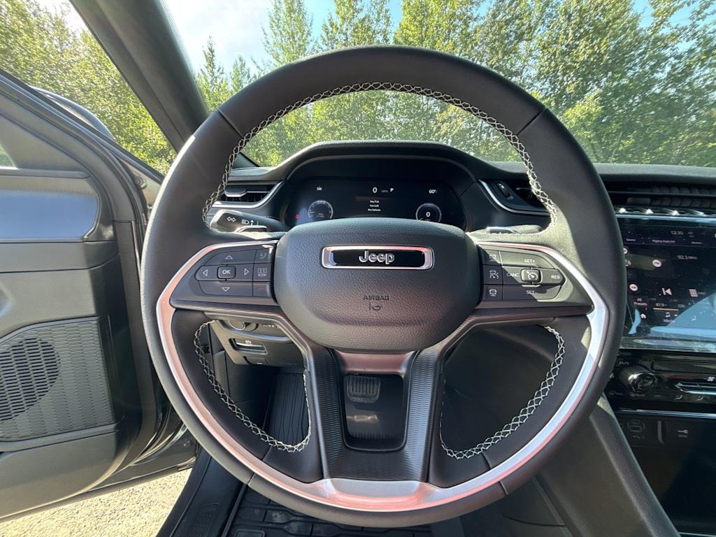 Thumbnail: 2026 Jeep Grand Cherokee L - 10