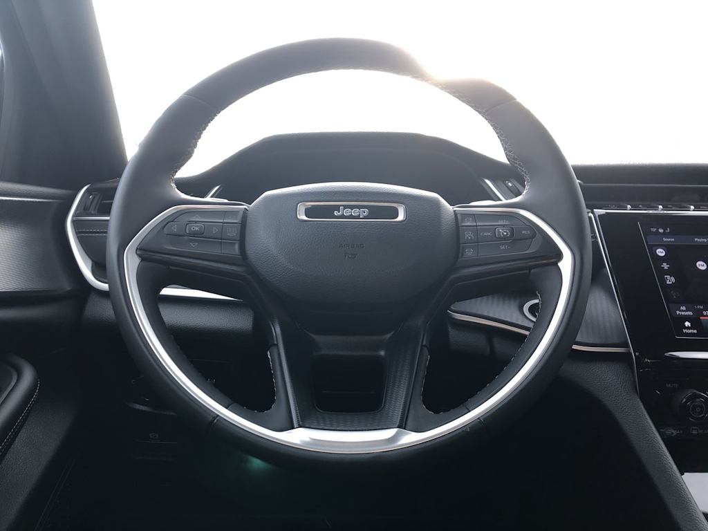 Thumbnail: 2024 Jeep Grand Cherokee L - 2