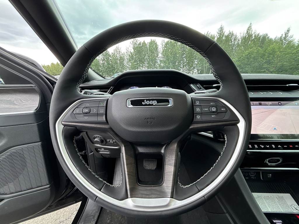 Thumbnail: 2026 Jeep Grand Cherokee L - 2