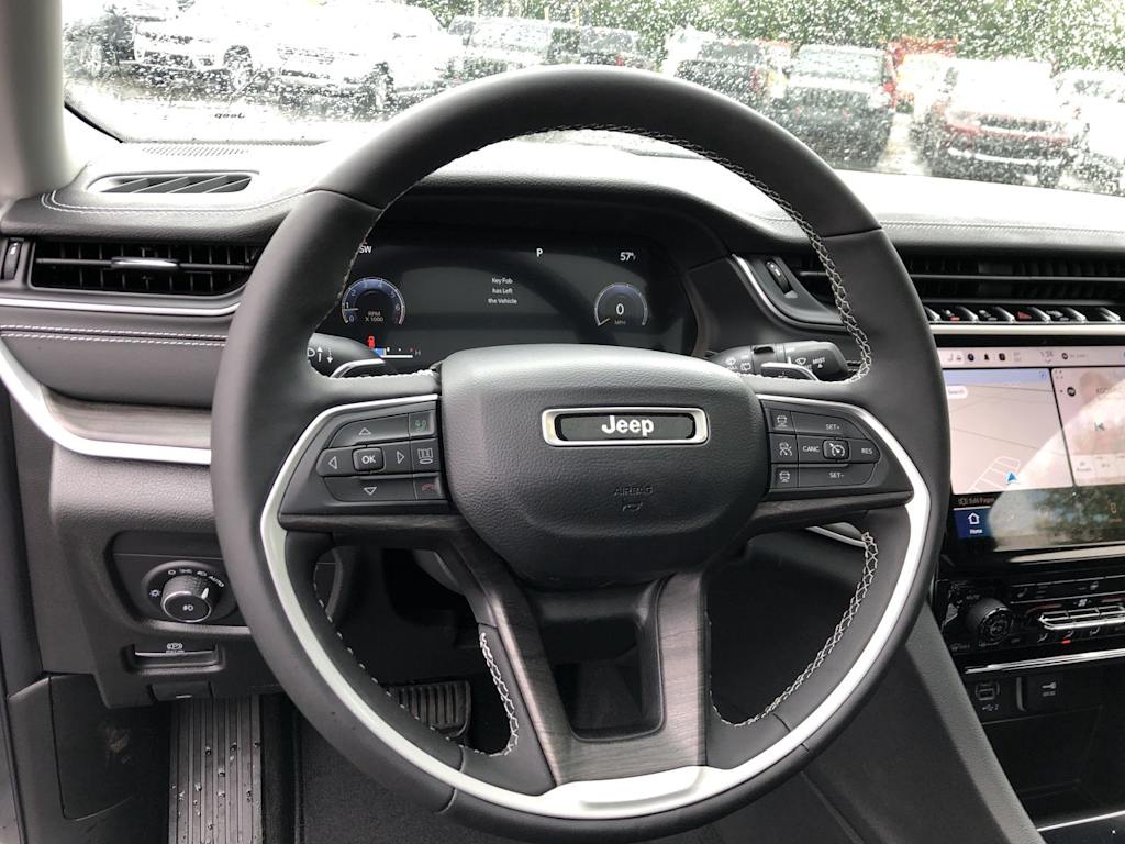 Thumbnail: 2023 Jeep Grand Cherokee L - 2
