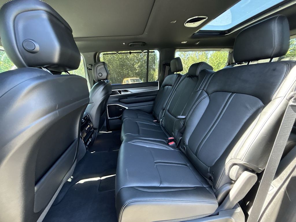 Thumbnail: 2026 Jeep Grand Wagoneer - 11