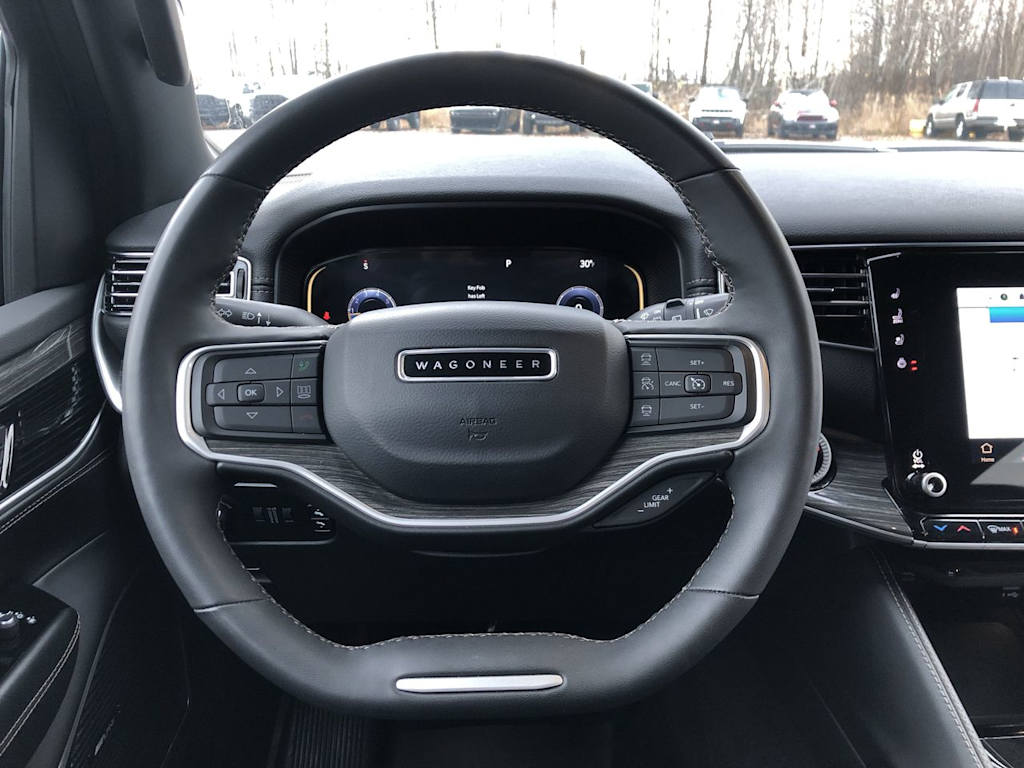 Thumbnail: 2022 Jeep Wagoneer - 2