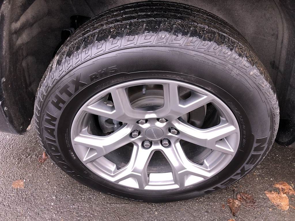 Thumbnail: 2022 Jeep Wagoneer - 8