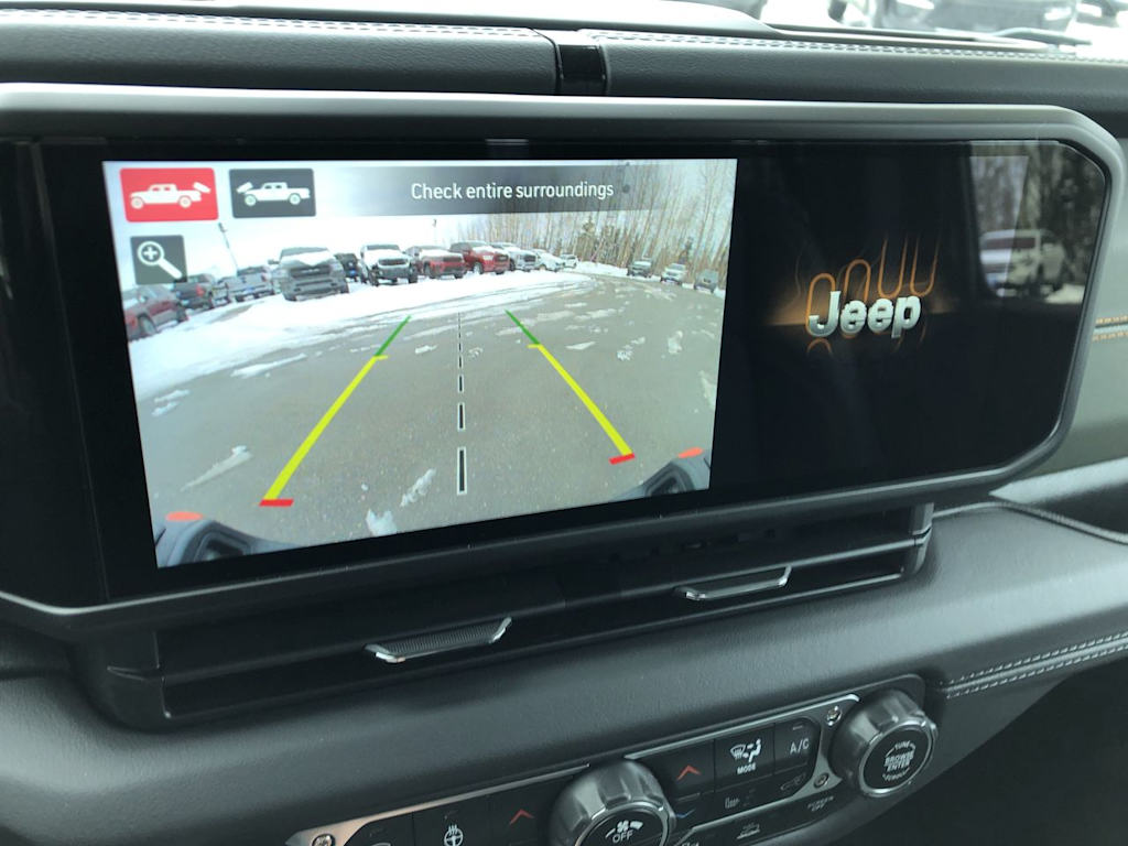 Thumbnail: 2024 Jeep Gladiator - 29