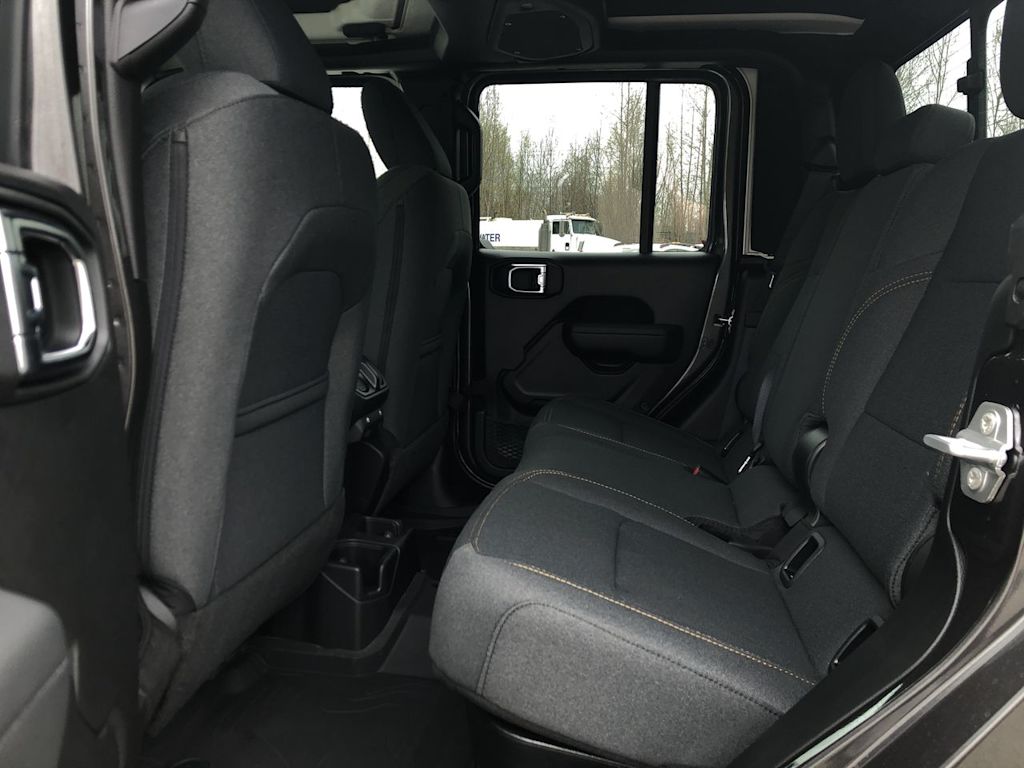 Thumbnail: 2025 Jeep Gladiator - 11