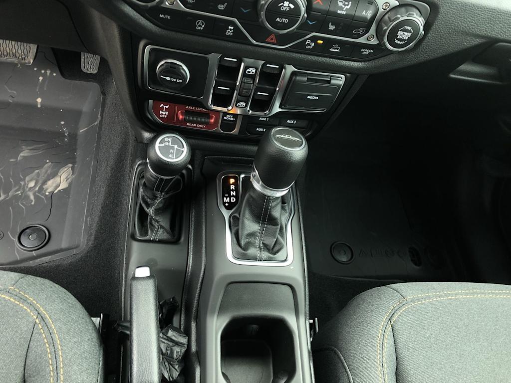 Thumbnail: 2025 Jeep Gladiator - 13