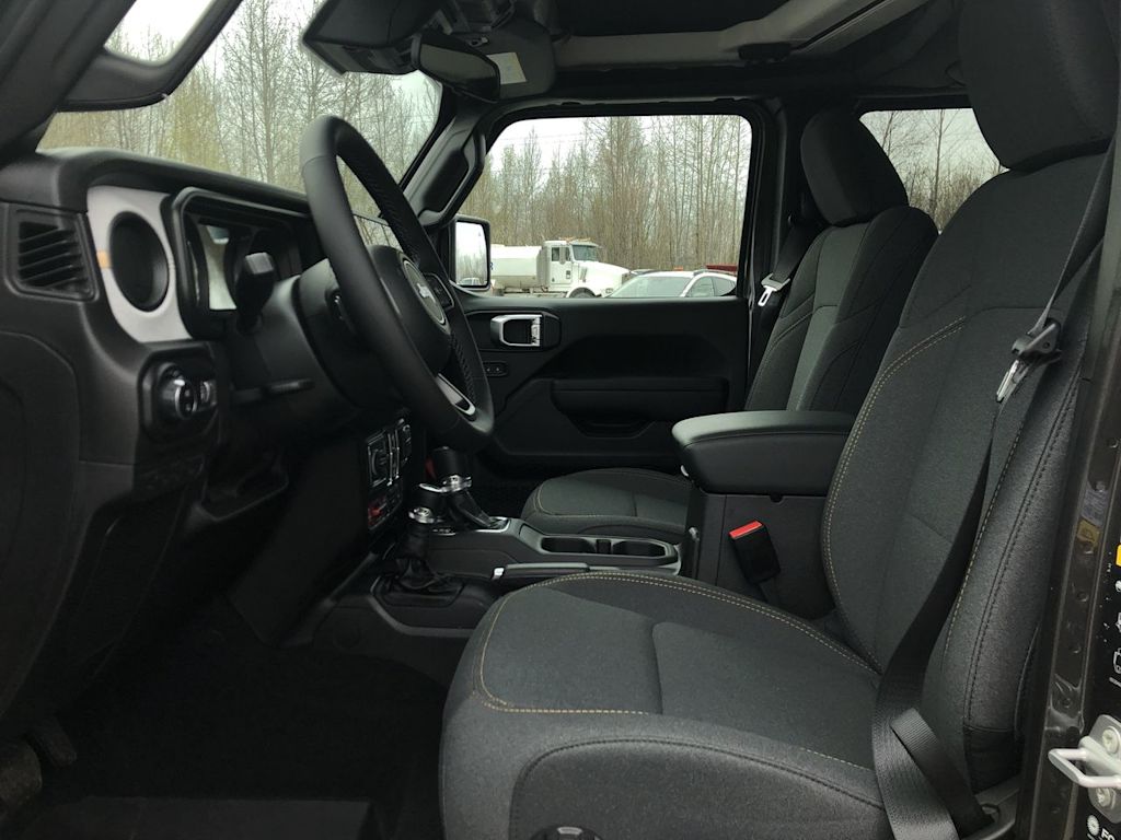 Thumbnail: 2025 Jeep Gladiator - 10