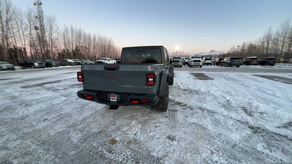 Thumbnail: 2026 Jeep Gladiator - 15