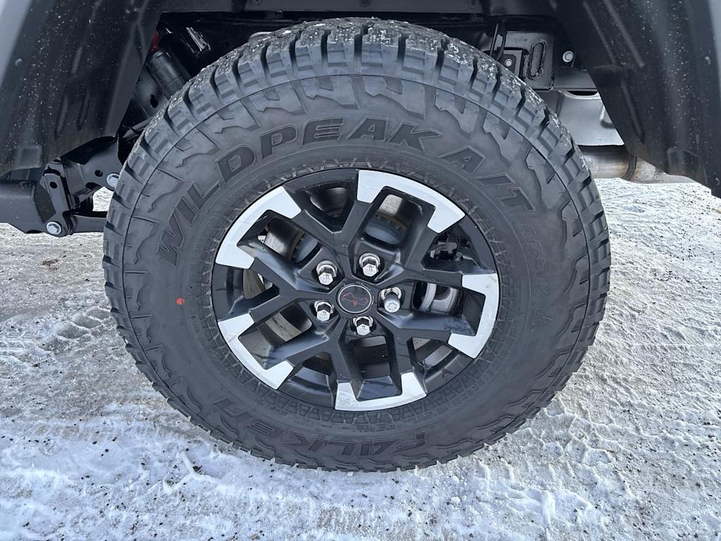 Thumbnail: 2026 Jeep Gladiator - 7