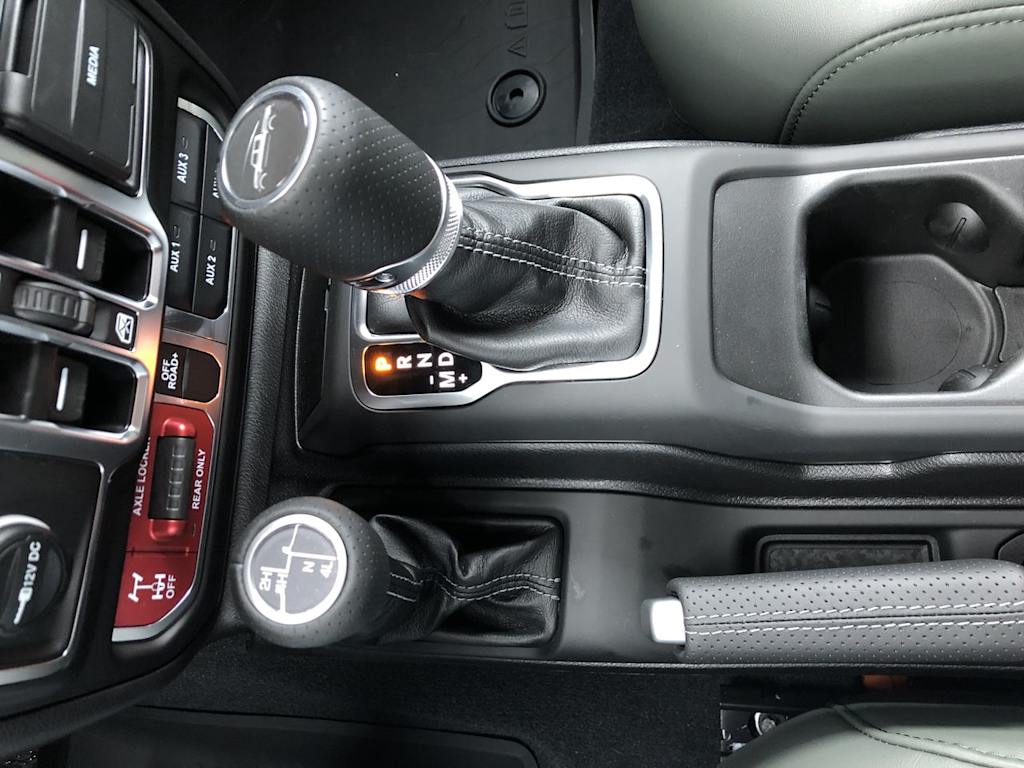 Thumbnail: 2025 Jeep Gladiator - 9