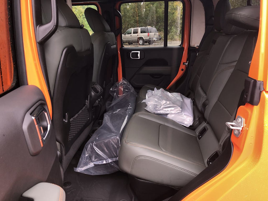 Thumbnail: 2025 Jeep Gladiator - 11