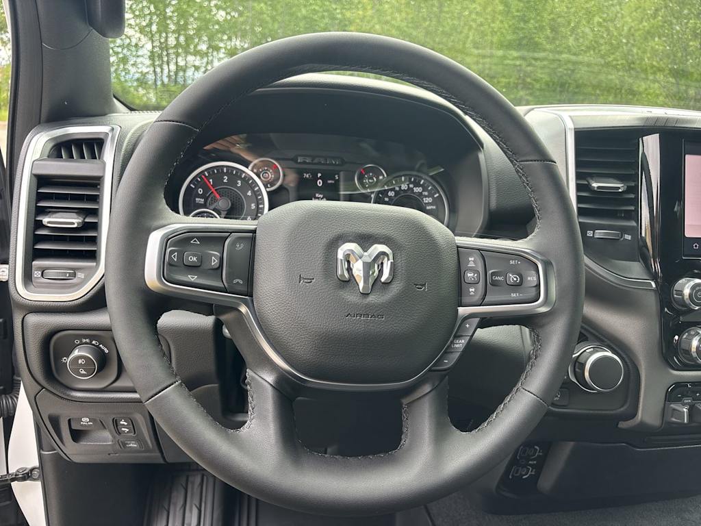 Thumbnail: 2026 RAM 1500 - 2