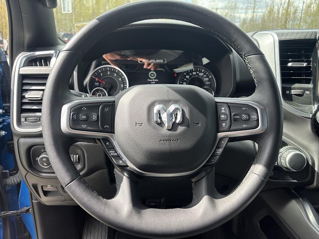 Thumbnail: 2025 RAM 1500 - 2