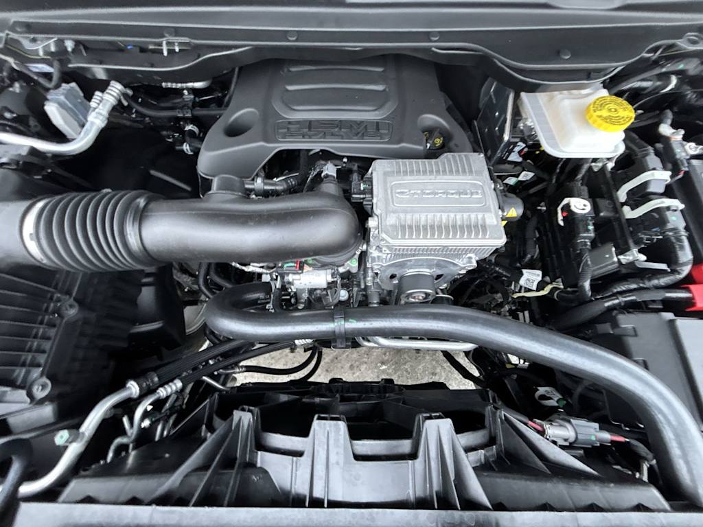 Thumbnail: 2026 RAM 1500 - 9