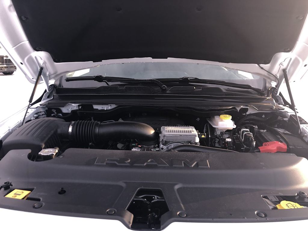 Thumbnail: 2026 RAM 1500 - 8