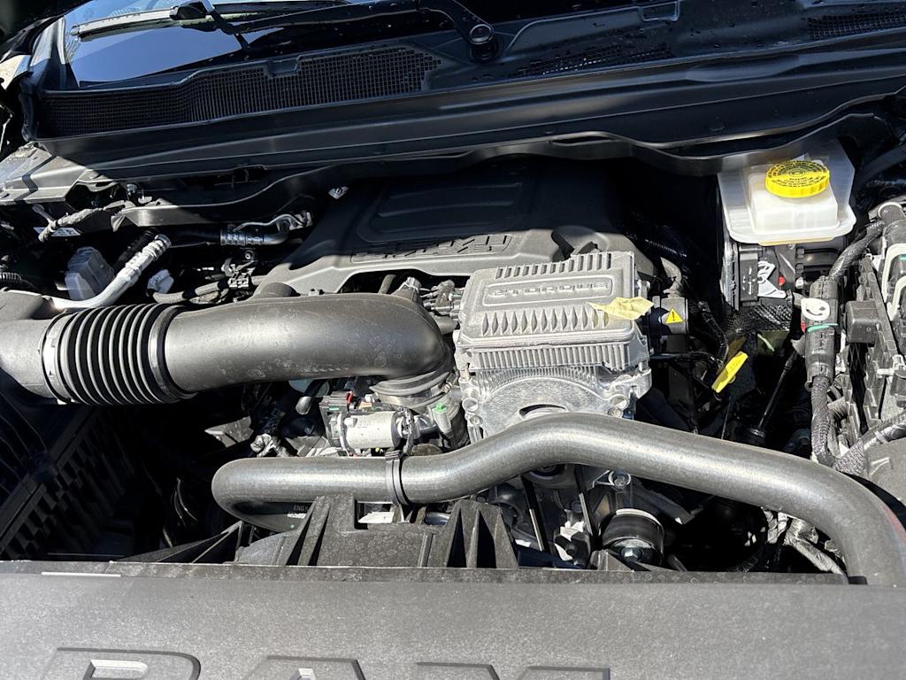 Thumbnail: 2026 RAM 1500 - 9