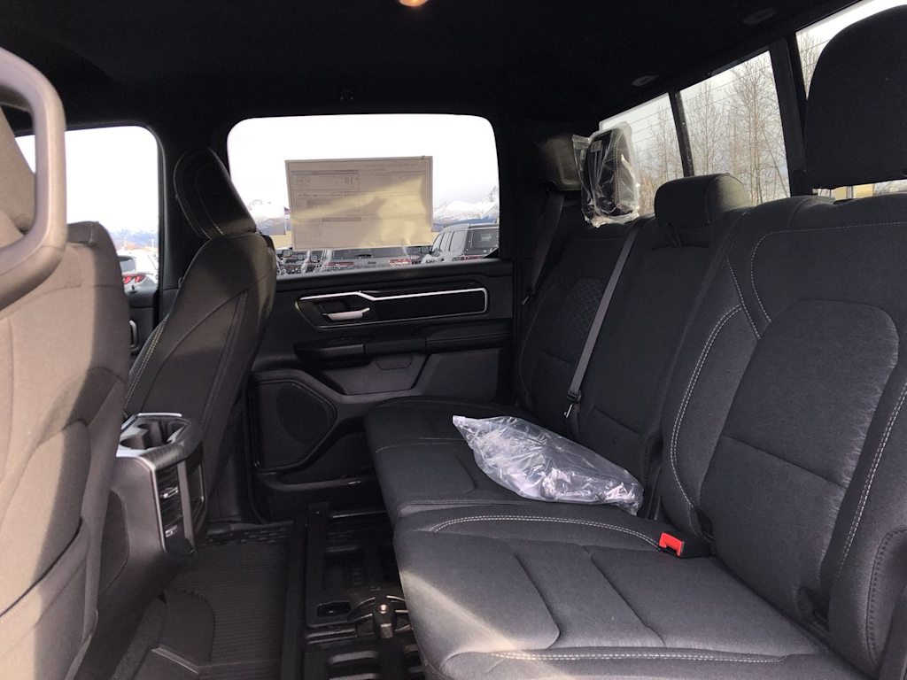 Thumbnail: 2026 RAM 1500 - 11