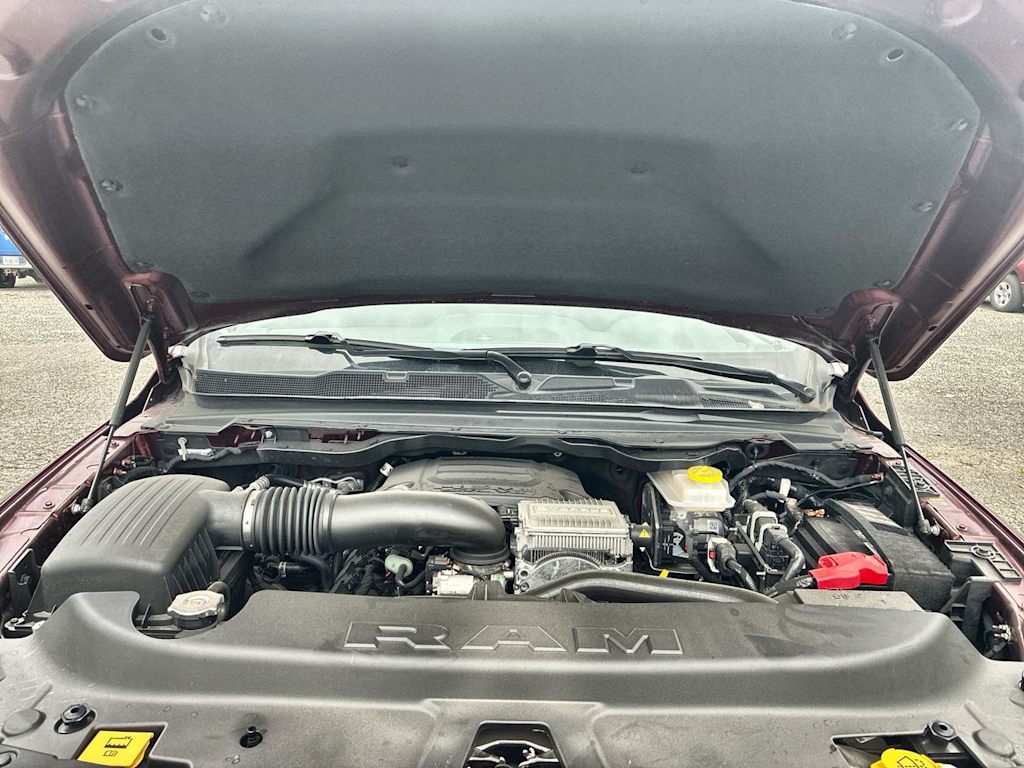 Thumbnail: 2026 RAM 1500 - 9