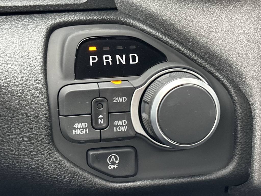 Thumbnail: 2026 RAM 1500 - 28