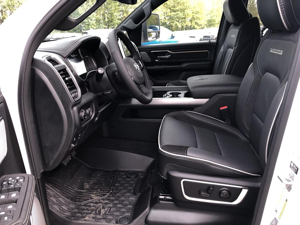 Thumbnail: 2026 RAM 1500 - 10