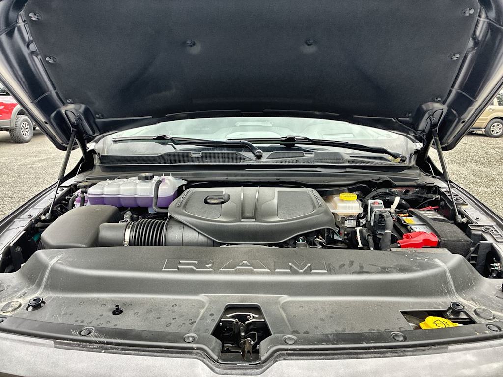 Thumbnail: 2026 RAM 1500 - 9