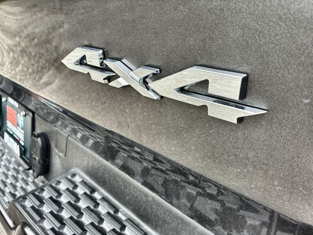 Thumbnail: 2026 RAM 1500 - 18