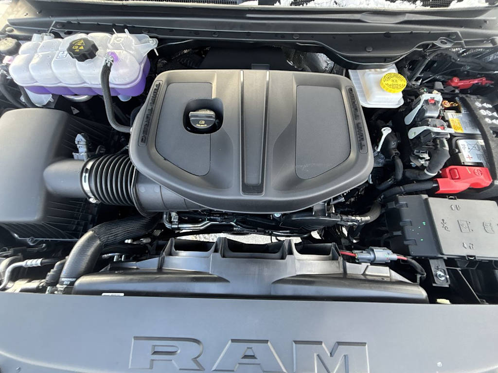 Thumbnail: 2026 RAM 1500 - 9