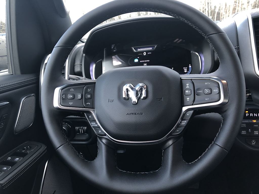 Thumbnail: 2025 RAM 1500 - 2