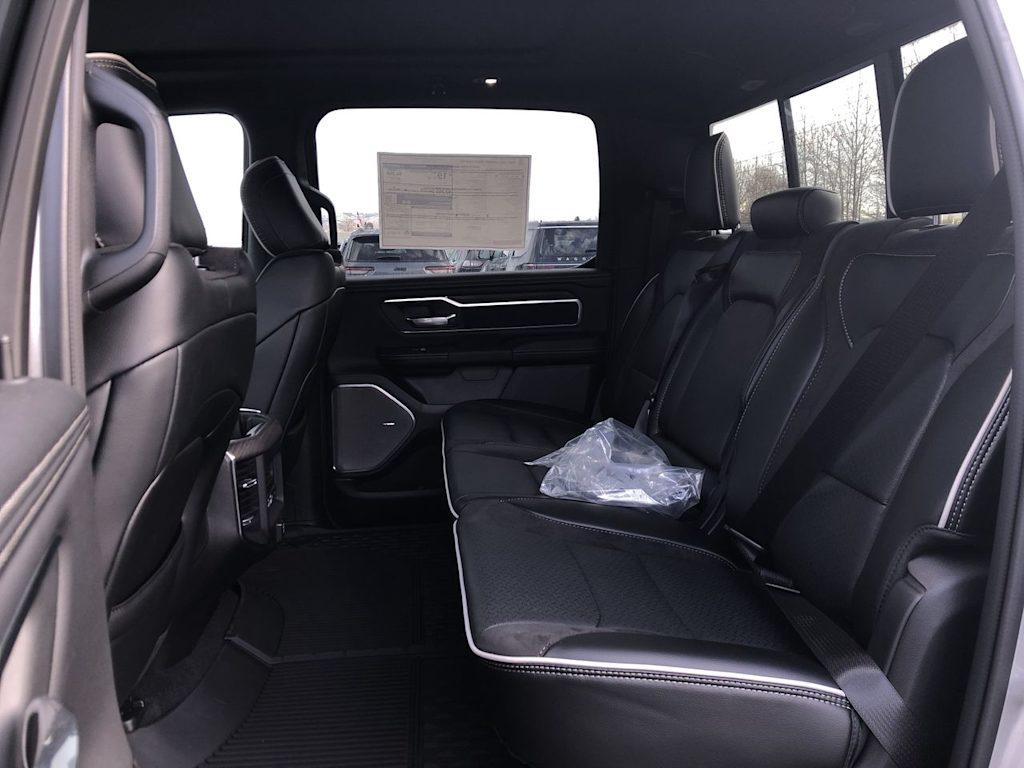 Thumbnail: 2025 RAM 1500 - 11