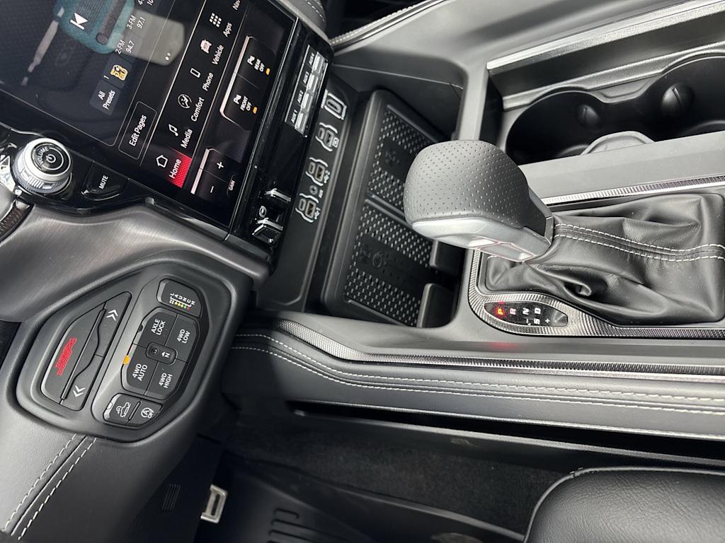 Thumbnail: 2026 RAM 1500 - 10