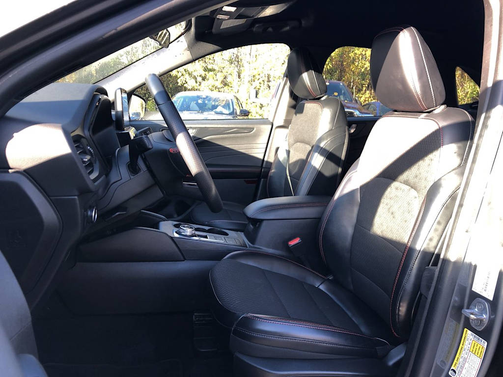 Thumbnail: 2023 Ford Escape - 10