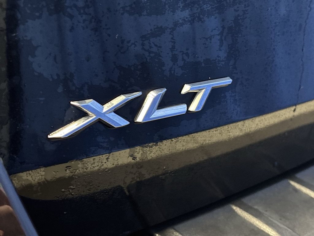 Thumbnail: 2022 Ford Explorer - 7