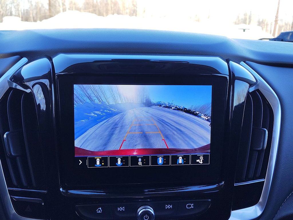 Thumbnail: 2020 Chevrolet Traverse - 18