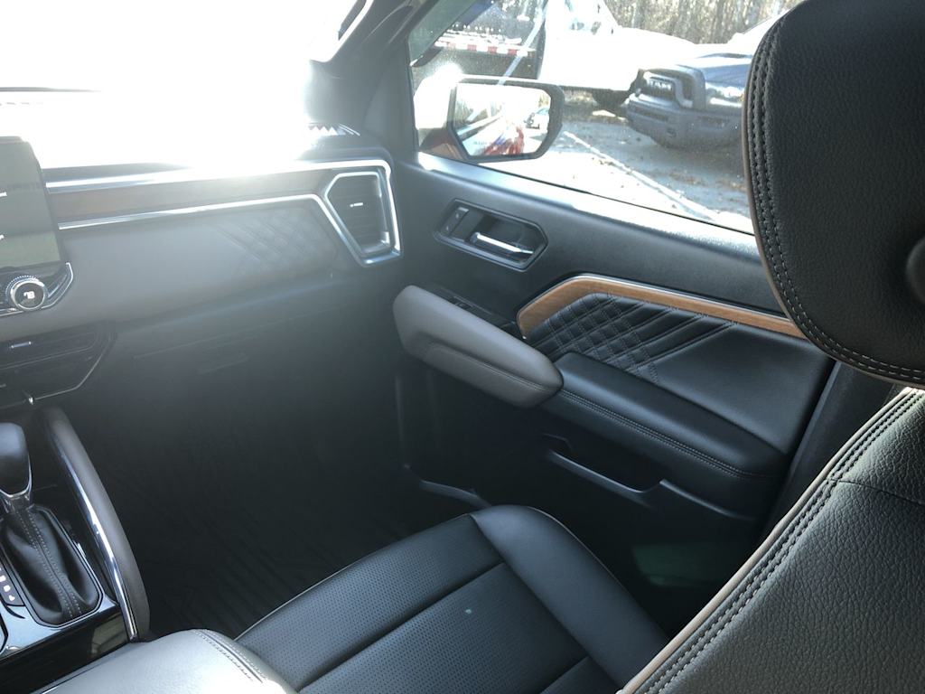 Thumbnail: 2023 GMC Canyon - 29