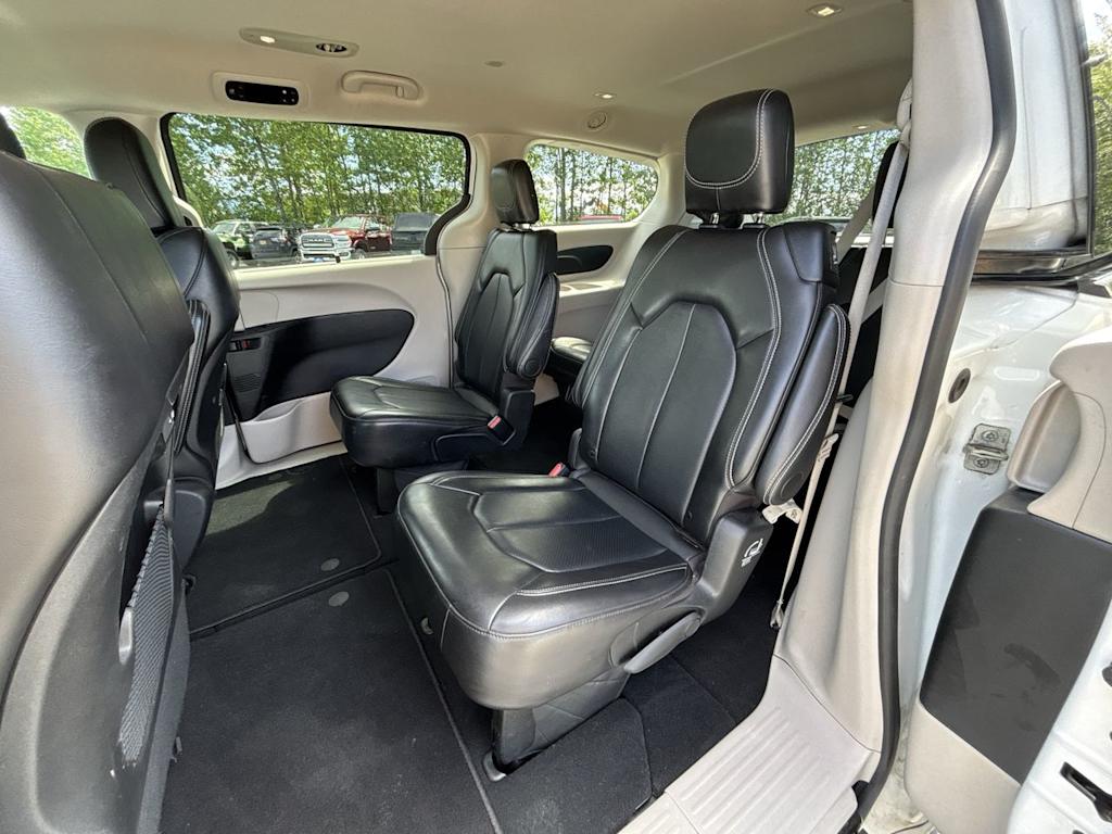 Thumbnail: 2024 Chrysler Pacifica - 11