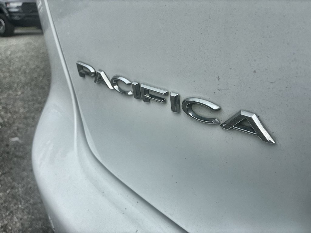 Thumbnail: 2024 Chrysler Pacifica - 7