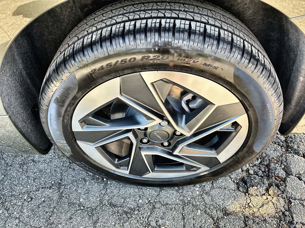 Thumbnail: 2027 Chrysler Pacifica - 8