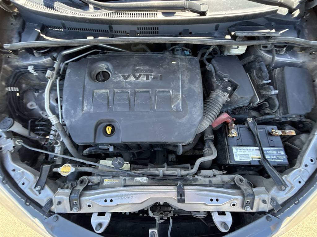 Thumbnail: 2015 Toyota Corolla - 9