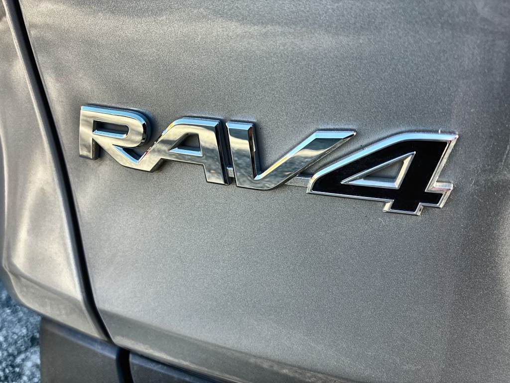 Thumbnail: 2024 Toyota RAV4 - 7