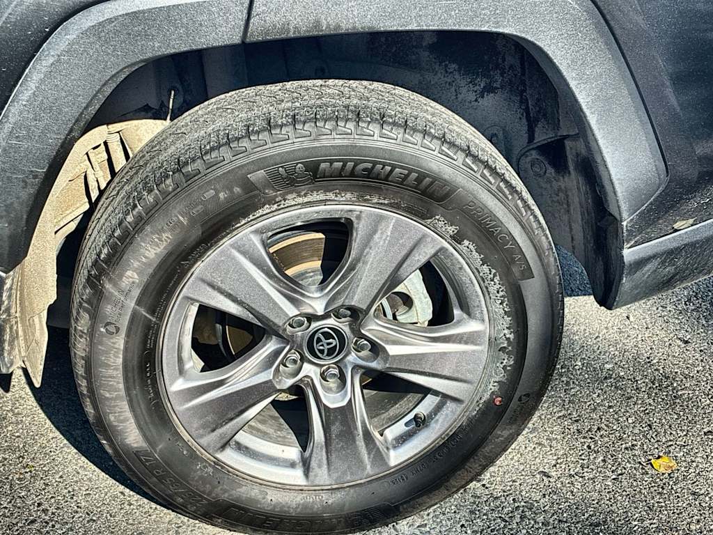 Thumbnail: 2025 Toyota RAV4 - 6