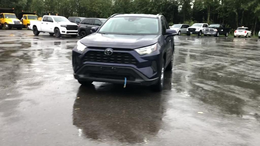 2022 Toyota RAV4 XLE 16