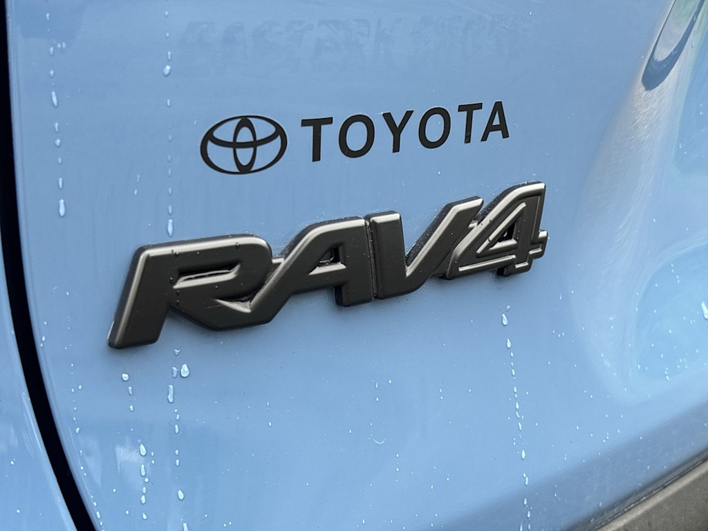 Thumbnail: 2023 Toyota RAV4 - 7