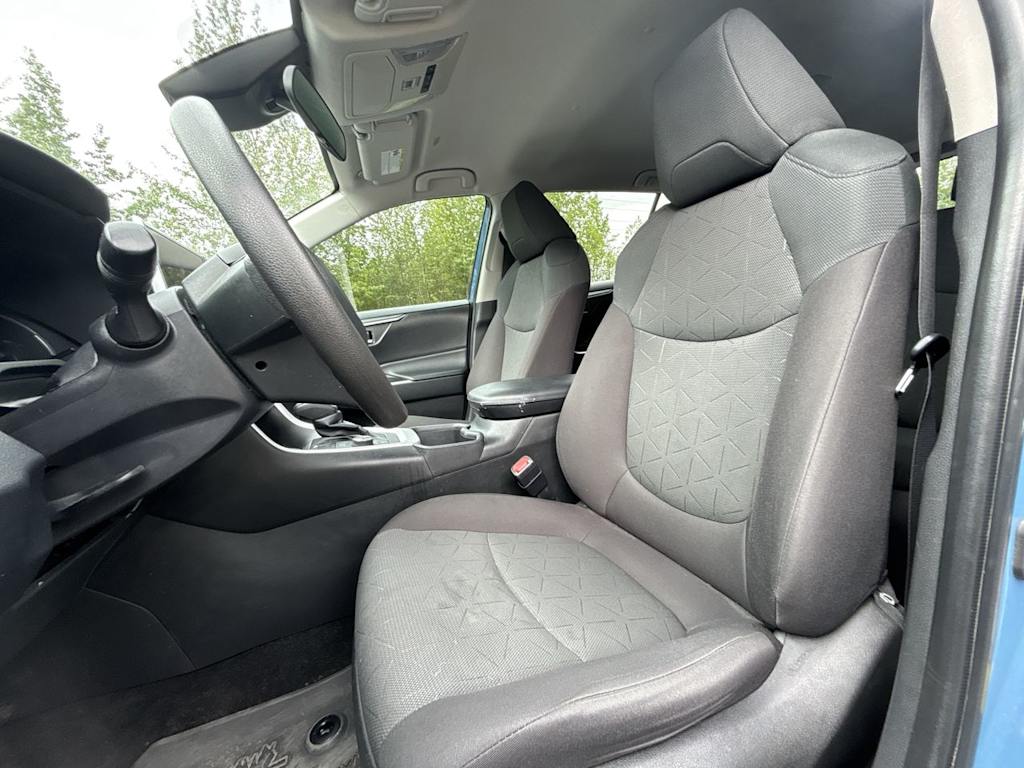 Thumbnail: 2023 Toyota RAV4 - 10