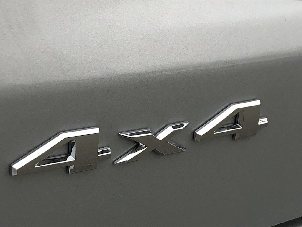 2025 Jeep Compass Sport 28