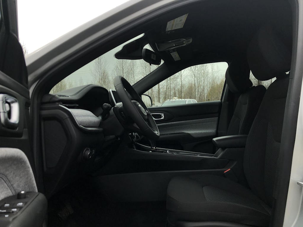 2025 Jeep Compass Sport 10