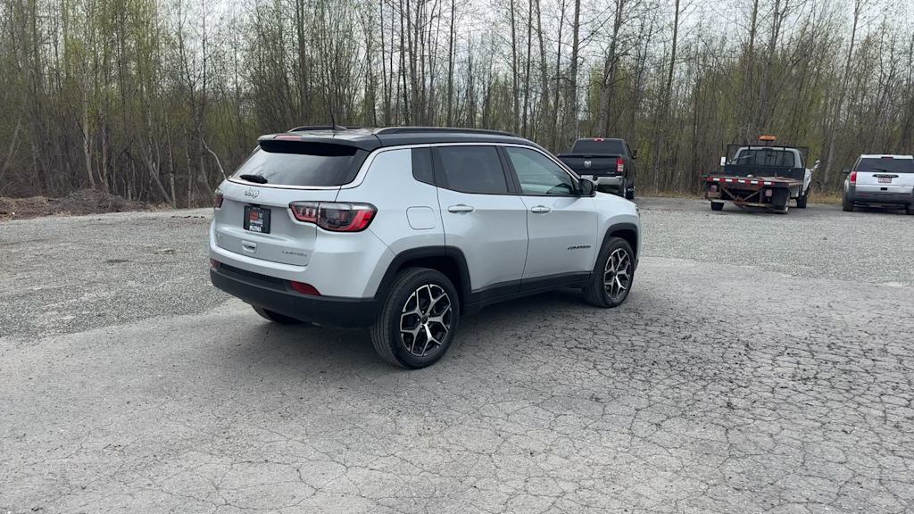 Thumbnail: 2026 Jeep Compass - 15